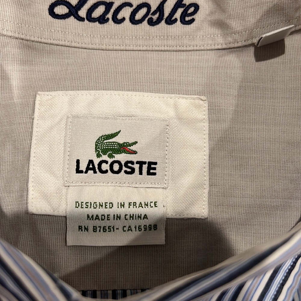 Great Condition Mens Button Down. All Buttons Att… - image 3